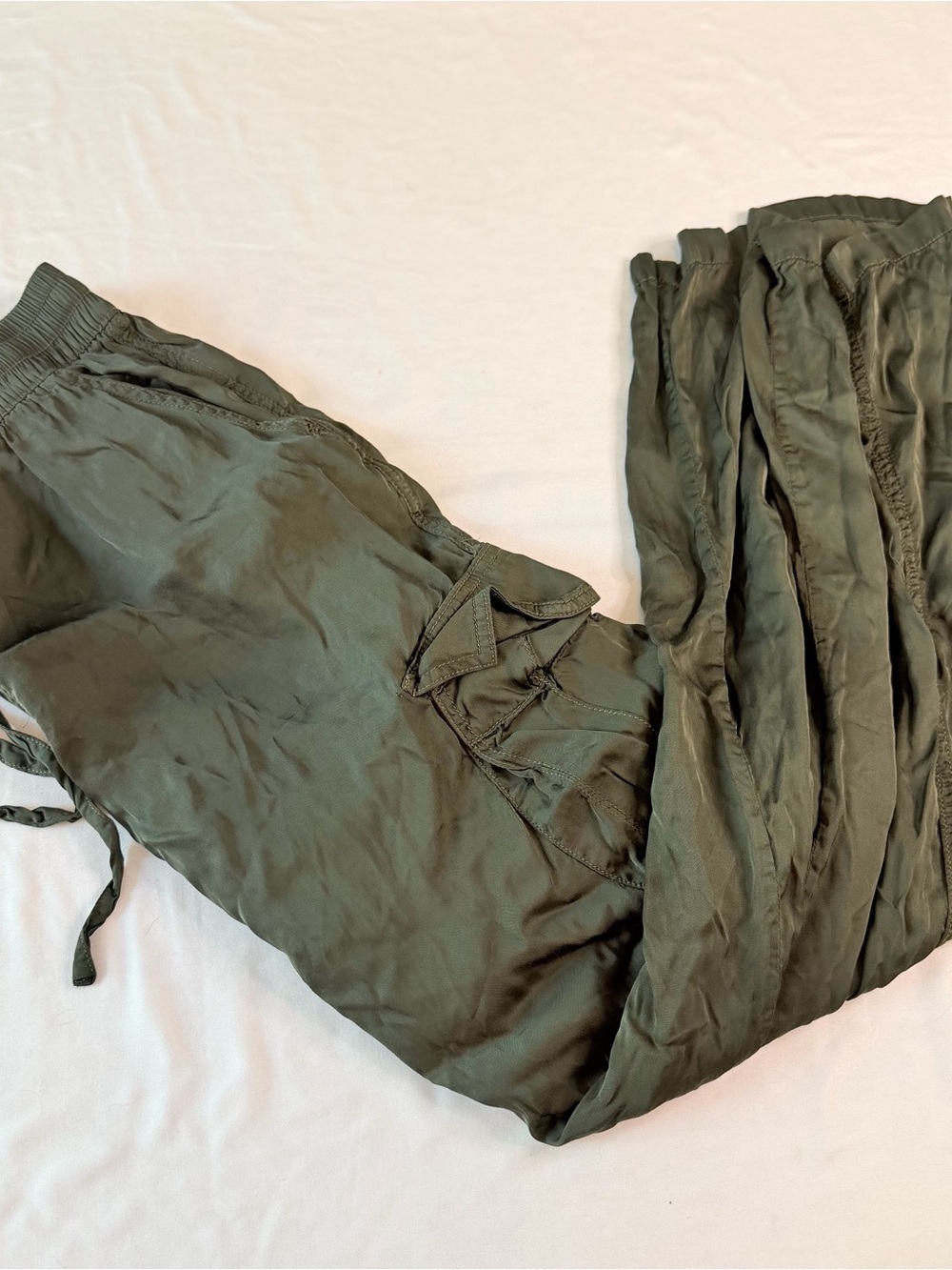 Aerie Shine Cargo Skater Pants Olive Green Women’s Medium